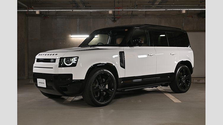 2025 認定中古車 Land Rover Defender 110 フジホワイト D350 ディーゼルマイルドハイブリッド X-Dynamic HSE