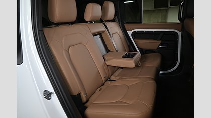 Defender 110 23