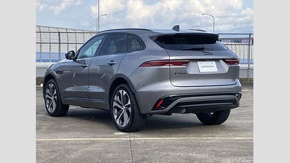 F-Pace 7
