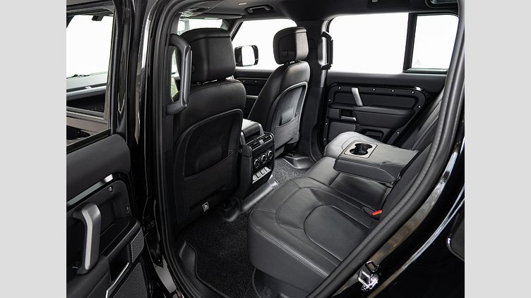 2024 認定中古車 Land Rover Defender 110 サントリーニブラック P525 AWD (AT) V8