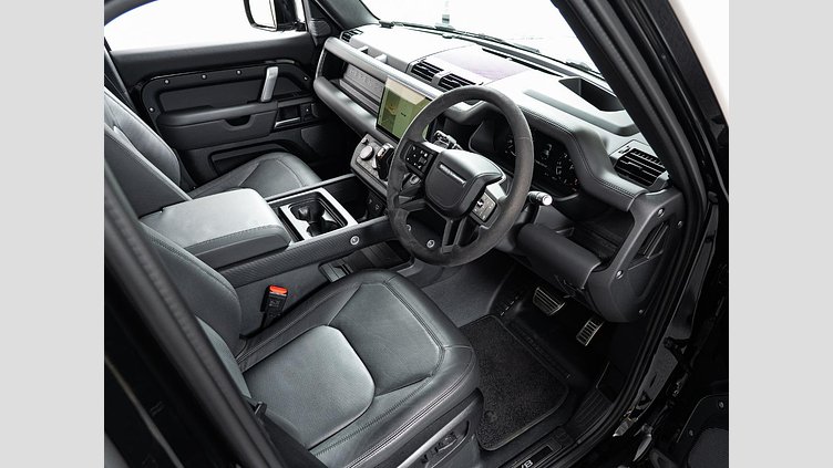 2024 認定中古車 Land Rover Defender 110 サントリーニブラック P525 AWD (AT) V8