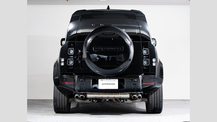 2024 認定中古車 Land Rover Defender 110 サントリーニブラック P525 AWD (AT) V8