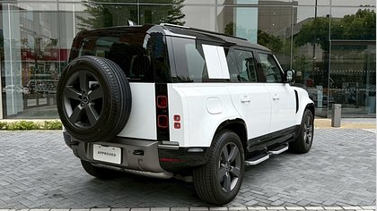 Defender 110 1