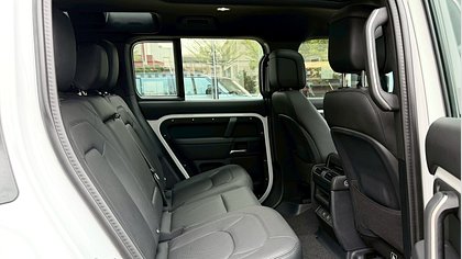 Defender 110 4