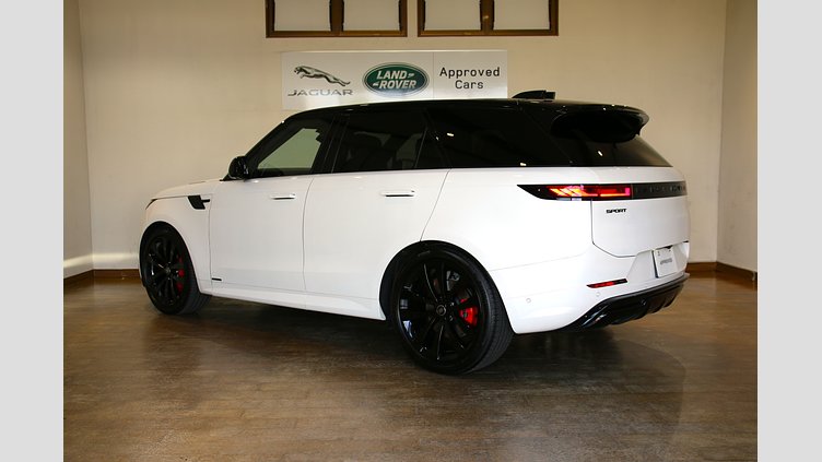 2025 認定中古車 Land Rover Range Rover Sport オストゥーニパールホワイト D300マイルドハイブリッド Autobiography