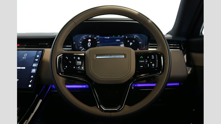 2025 認定中古車 Land Rover Range Rover Sport オストゥーニパールホワイト D300マイルドハイブリッド Autobiography