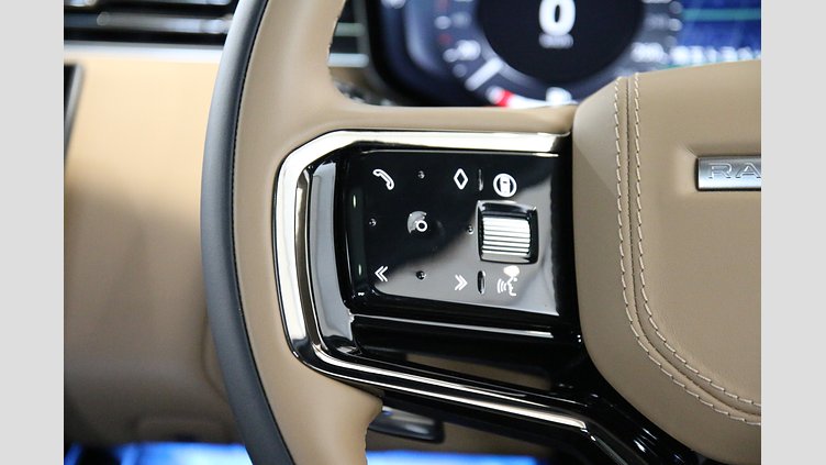 2025 認定中古車 Land Rover Range Rover Sport オストゥーニパールホワイト D300マイルドハイブリッド Autobiography