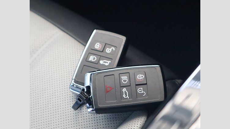 2021 認定中古車 Land Rover Range Rover Evoque ノリータグレー P250 AWD（オートマチック） R-DYNAMIC SE