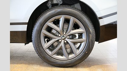 Range Rover Velar 11