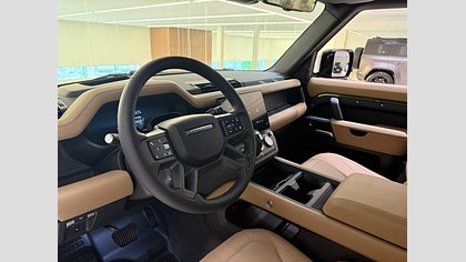 Defender 110 9