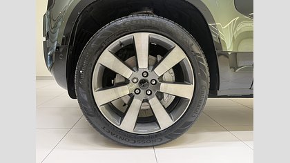 Defender 110 7