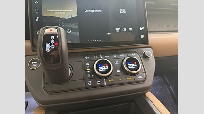 Defender 110 13