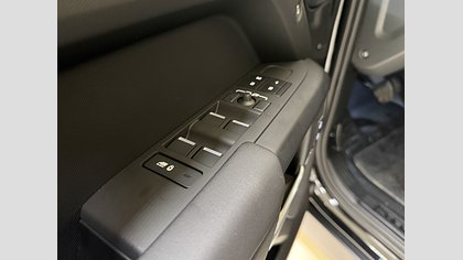 Defender 130 10