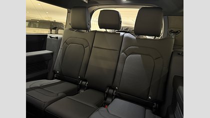 Defender 130 19