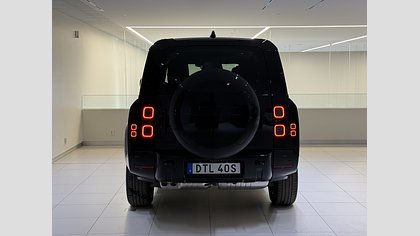Defender 130 4