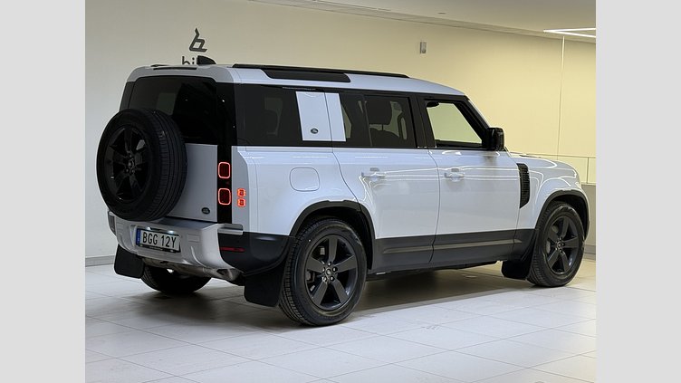 2023 Begagnad Land Rover Defender 110 Yulong White P400e AWD PHEV SE