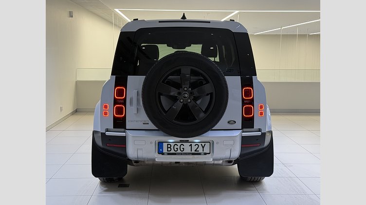 2023 Begagnad Land Rover Defender 110 Yulong White P400e AWD PHEV SE