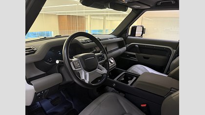 Defender 110 9