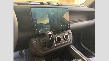 Defender 110 13