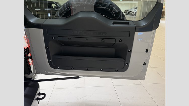 2026 Ny Land Rover Defender 110 Borasco Grey Bensin Laddhybrid X-Dynamic SE