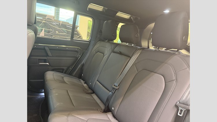 2026 Ny Land Rover Defender 110 Woolstone Green Bensin Laddhybrid X-Dynamic SE