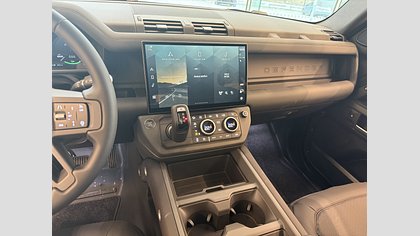 Defender 110 11