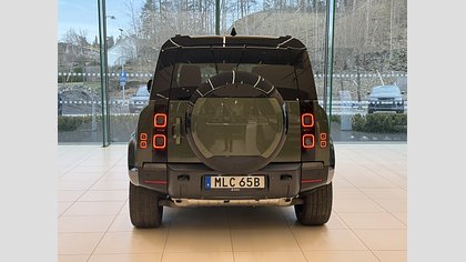 Defender 110 4