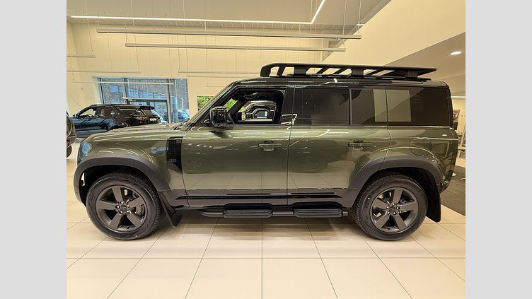 2026 Ny Land Rover Defender 110 Woolstone Green Bensin Laddhybrid X-Dynamic SE