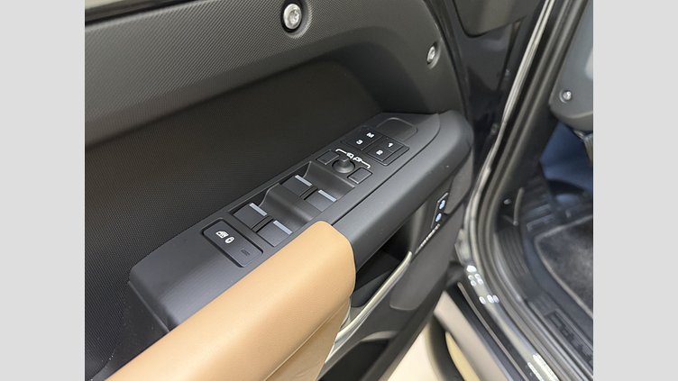 2026 Begagnad Land Rover Defender 110 Carpathian Grey Bensin Laddhybrid X-Dynamic HSE
