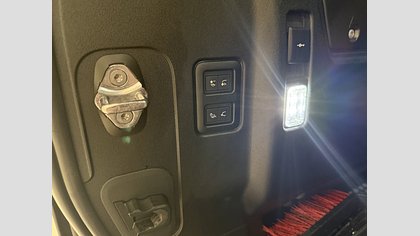 Defender 110 21
