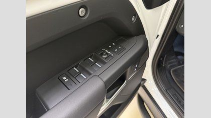 Defender 110 11
