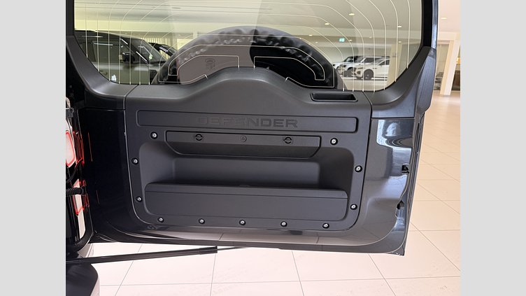 2026 Begagnad Land Rover Defender 110 Carpathian Grey Bensin Laddhybrid X-Dynamic HSE