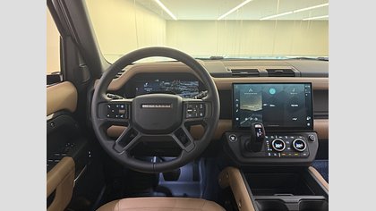 Defender 110 12