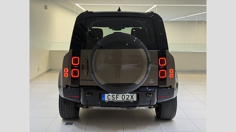 2022 Begagnad Land Rover Defender 110 Gondwana Stone P400e AWD PHEV X-DYNAMIC SE
