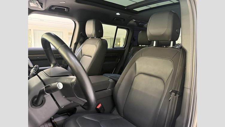 2022 Begagnad Land Rover Defender 110 Gondwana Stone P400e AWD PHEV X-DYNAMIC SE