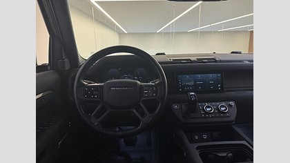 Defender 110 8