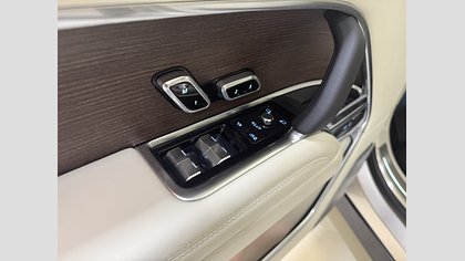 Range Rover 12