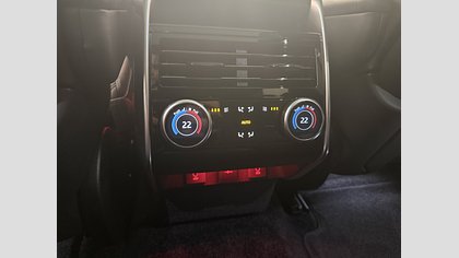 Range Rover 19