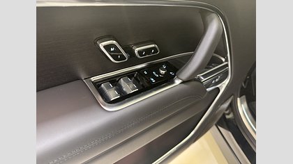 Range Rover 10