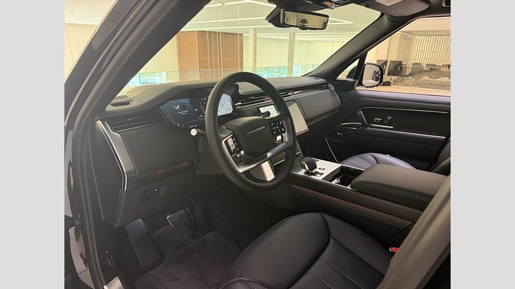 2026 Begagnad Land Rover Range Rover Santorini Black P550e AWD AUTO PHEV Standard hjulbas Autobiography