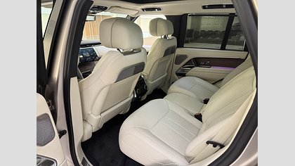 Range Rover 25