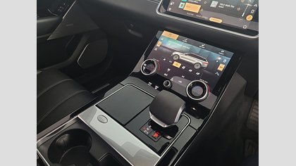 Range Rover Velar 15