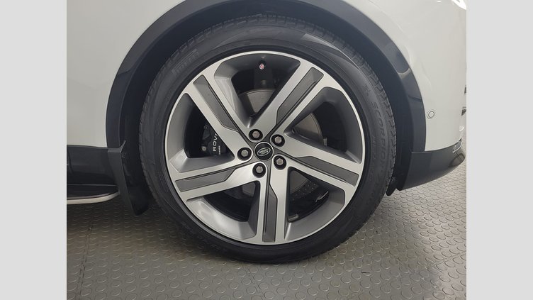 2025 Approved Land Rover Discovery White Automatic Land Rover Discovery D350 Metropolitan Edition