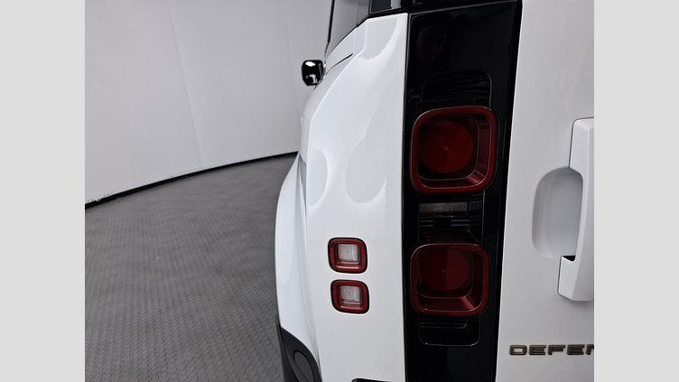 2025 Approved Land Rover Defender 110 White Automatic Land Rover Defender 110 D350 X-Dynamic HSE