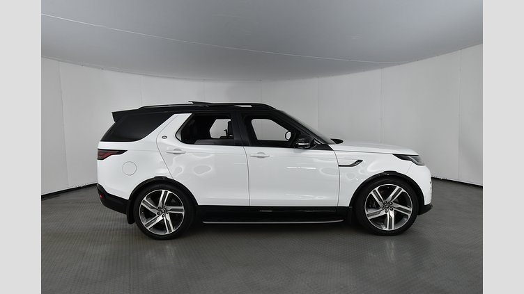2025 Approved Land Rover Discovery White Automatic Land Rover Discovery D350 Metropolitan Edition