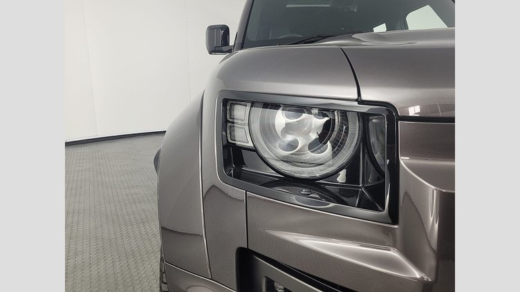 2025 Approved Land Rover Defender OCTA Tourmaline Brown - Gloss finish Automatic Land Rover Defender 110 Octa