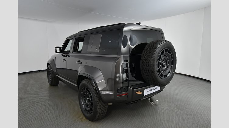 2025 Approved Land Rover Defender OCTA Tourmaline Brown - Gloss finish Automatic Land Rover Defender 110 Octa