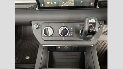 Defender 110 16