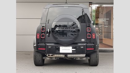 Defender 110 6