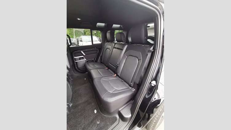 2023 認定中古車 Land Rover Defender 110 アイガーグレイ D300 AWD（AT） X-DYNAMIC SE